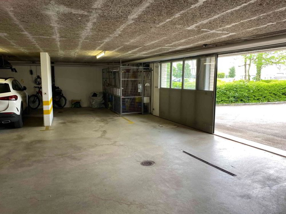 Parcheggio, garage di null locali in affitto a Hombrechtikon - immagine 1/2