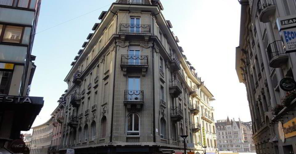 null rooms Office & Commercial for rent in Lausanne - image 1/3
