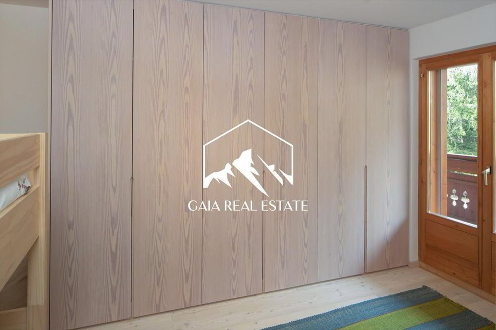 4 rooms Apartment for rent in Crans-Montana - image 1/12
