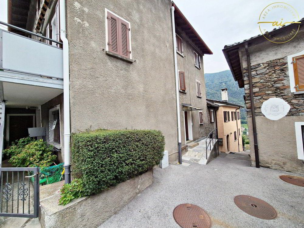 11 rooms Office & Commercial to buy in Rivera - image 1/8