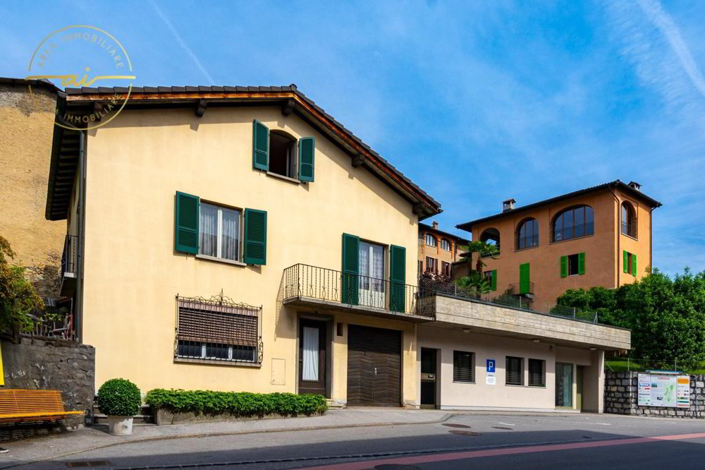 Immeuble d'habitation de 8 pièces en vente à Cureglia - 170 m² - Ansicht 2