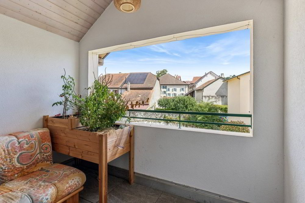 4.5 rooms Apartment to buy in Penthaz - image 1/13