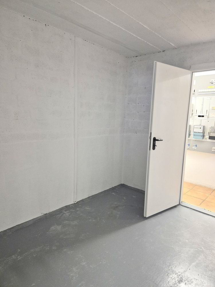 null Zimmer Büro zu vermieten in Sitterdorf - Bild 1/2