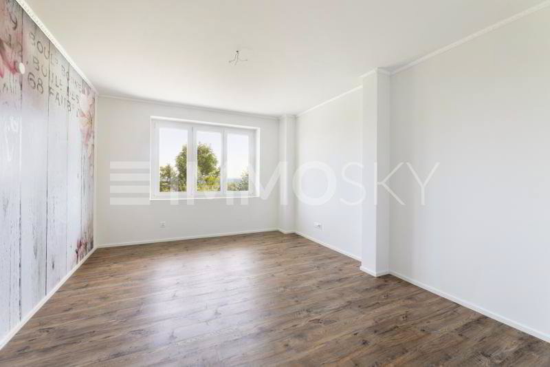 5 rooms House to buy in Langnau am Albis - image 1/5