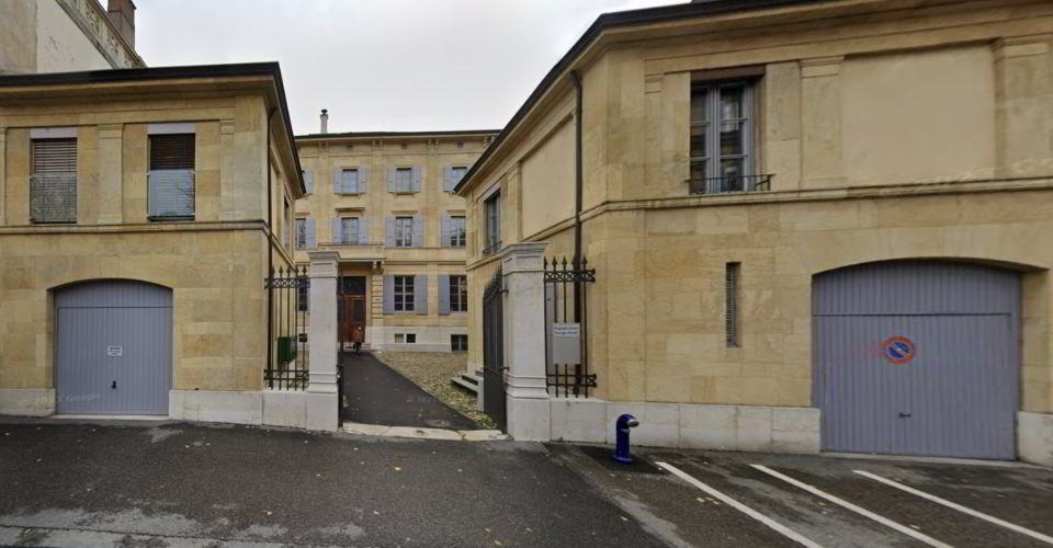 null rooms Office & Commercial for rent in Neuchâtel - image 1/12