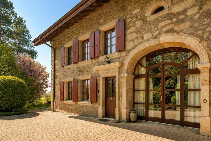 11.5 rooms House to buy in Lausanne - image 1/13