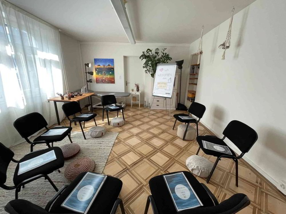 Schöner Praxisraum zur Untermiete (ca. 23 m²) - Ansicht 2