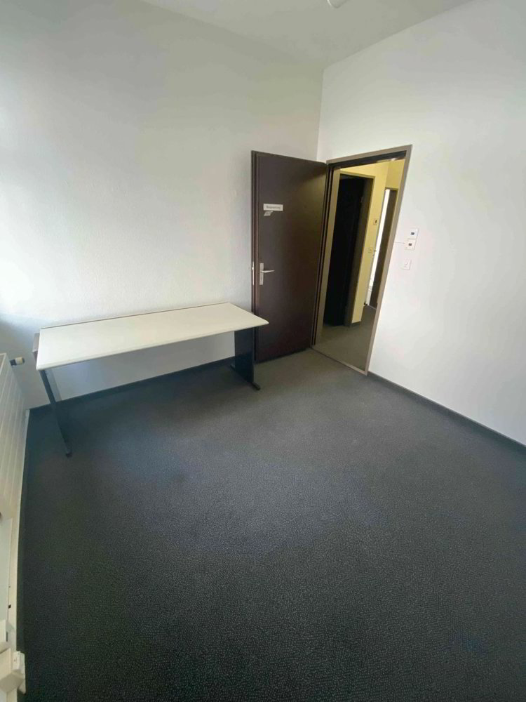 1 rooms Office & Commercial for rent in Au SG - image 1/3