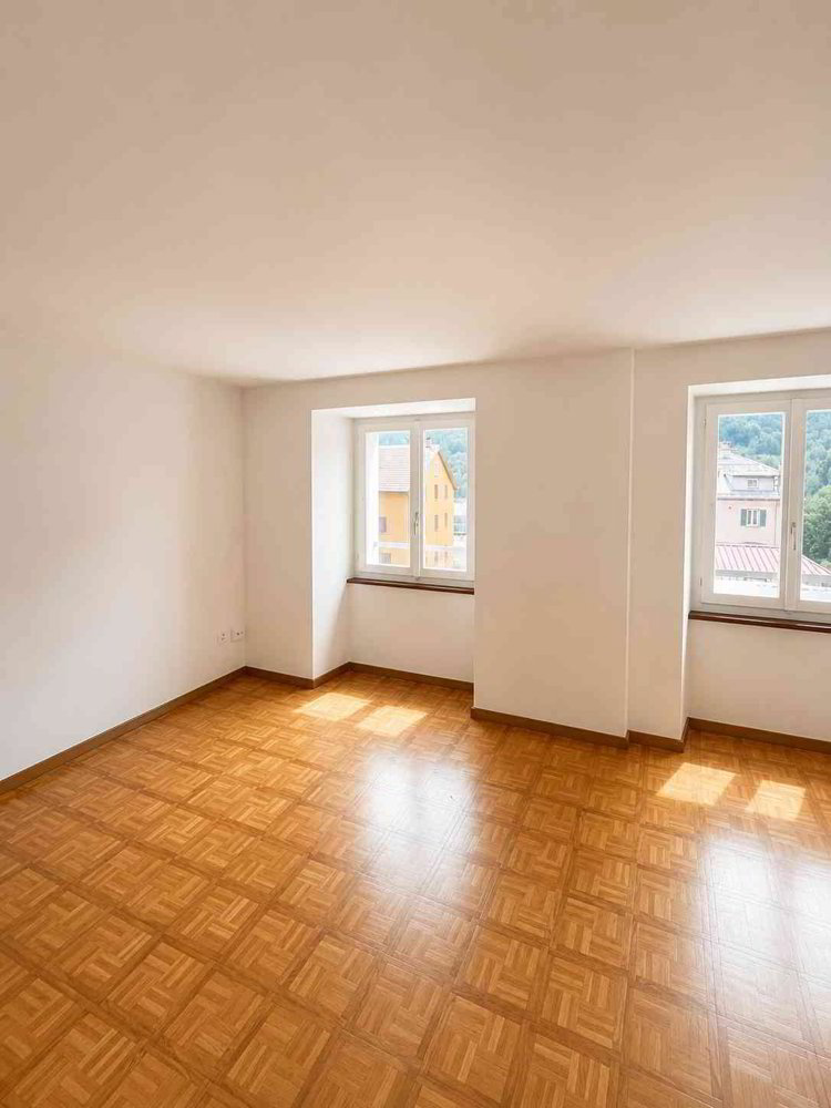 null Zimmer Büro zum verkaufen in Airolo - Bild 1/13