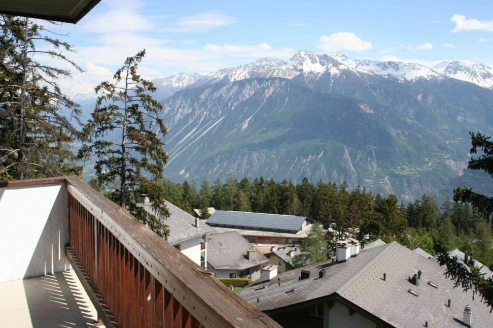 3 rooms Apartment for rent in Crans-Montana - image 1/8