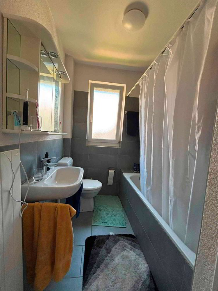Wohnung – Neuchâtel, Région Littoral - Mehr