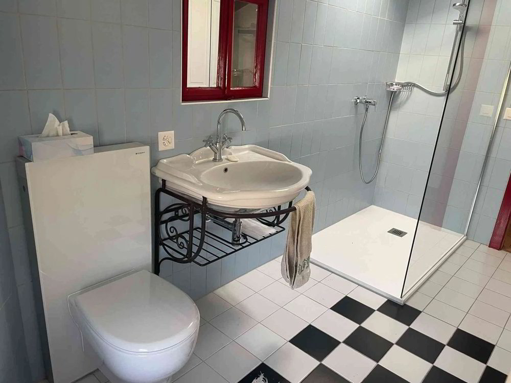 Appartement 4 pièces à louer à Sierre - image 1/9