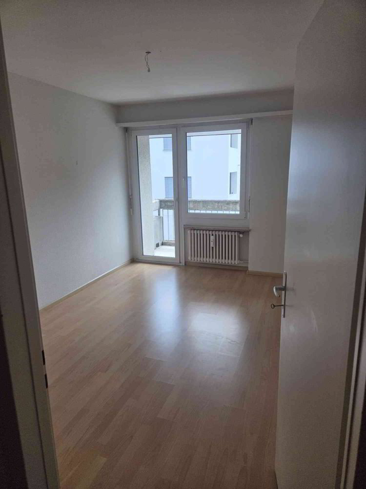 Appartement 4 pièces à louer à Arisdorf - image 1/13