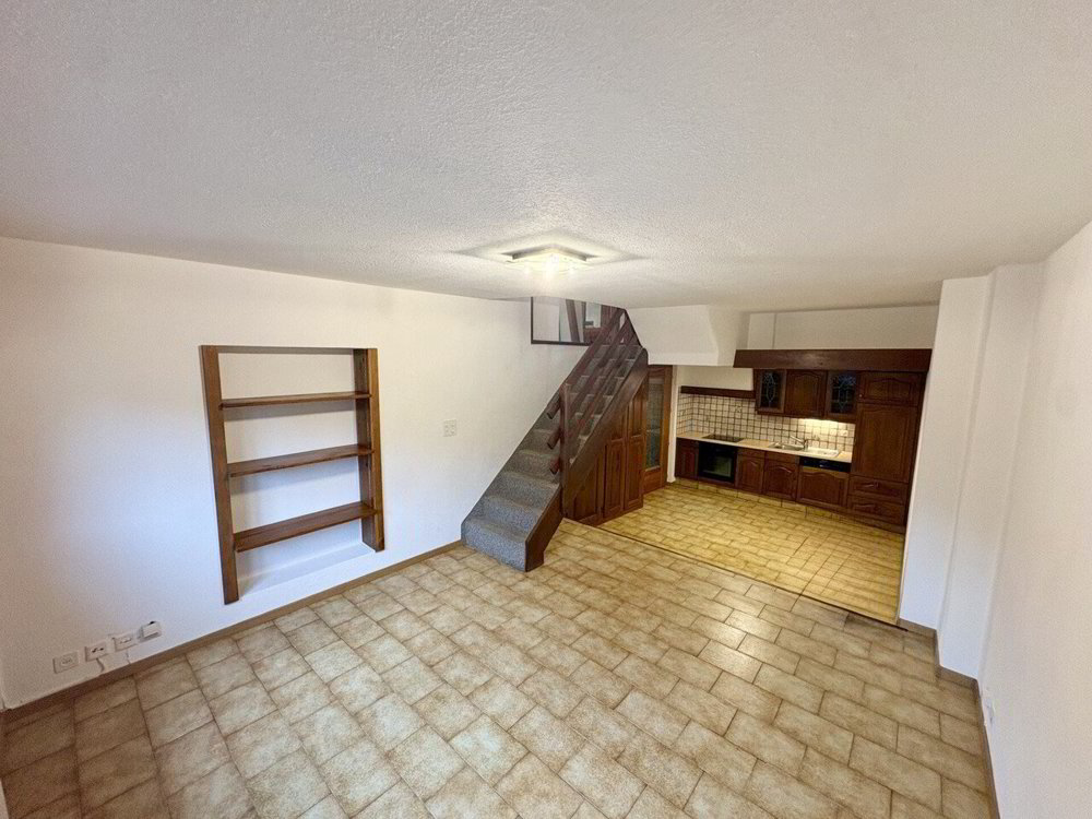 Appartement 4 pièces à louer à Sierre - image 1/2