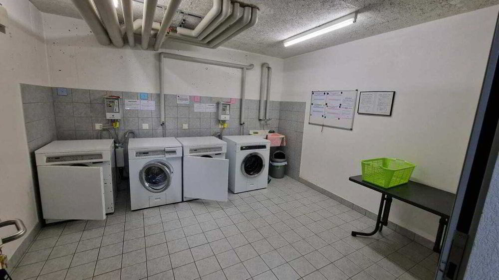 2 rooms Apartment to buy in Saillon - image 1/13