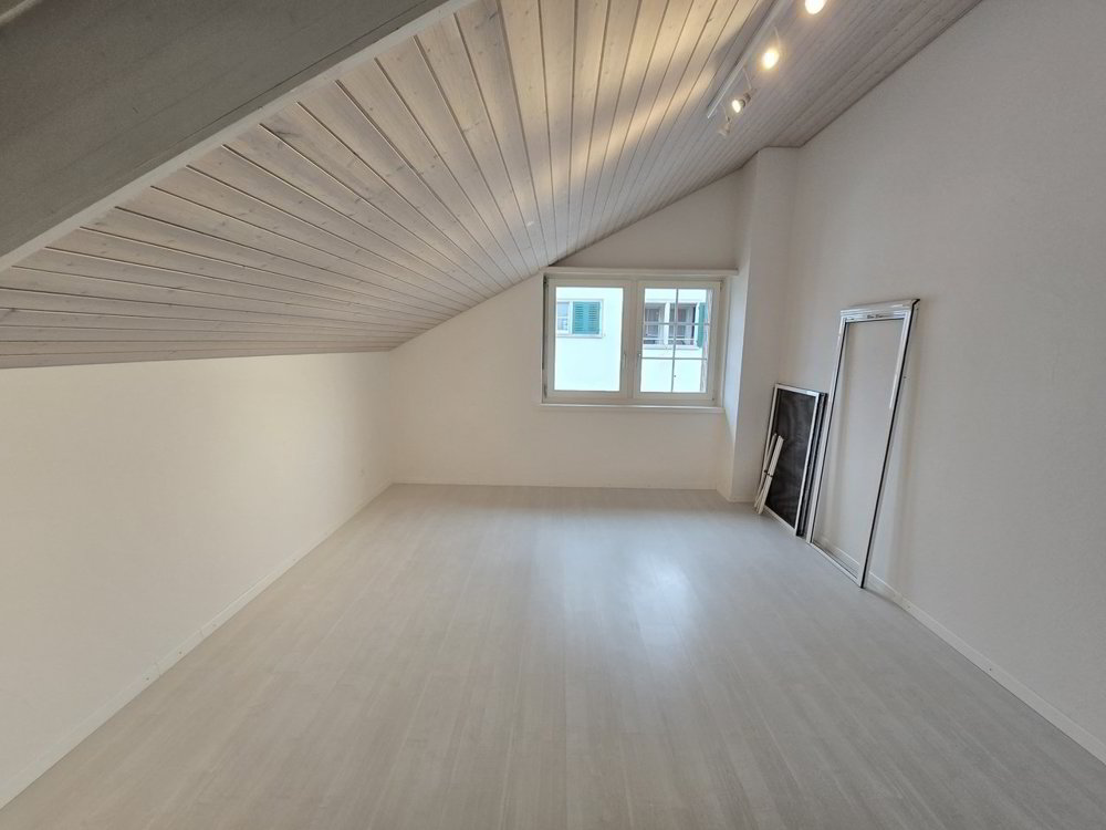 Appartement null pièces à acheter à Nürensdorf - image 1/8