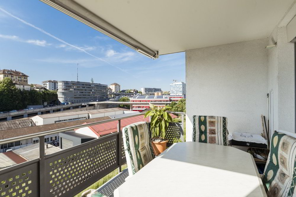 4 rooms Apartment to buy in Neuchâtel - image 1/10