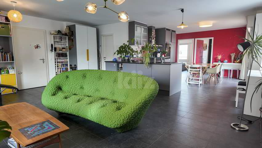 Bel appartement traversant avec balcon