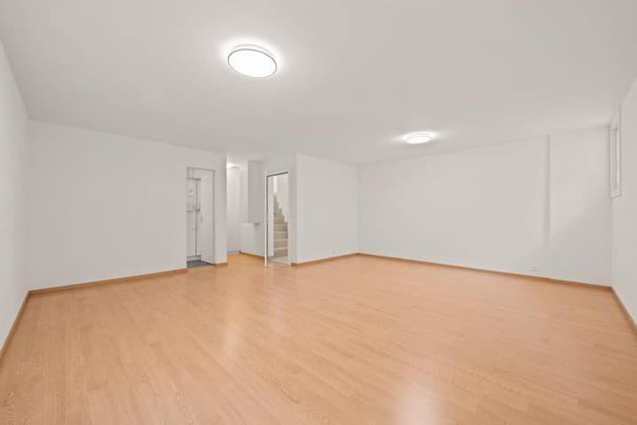 7.5 Zimmer Haus zum verkaufen in Mies - Bild 1/9