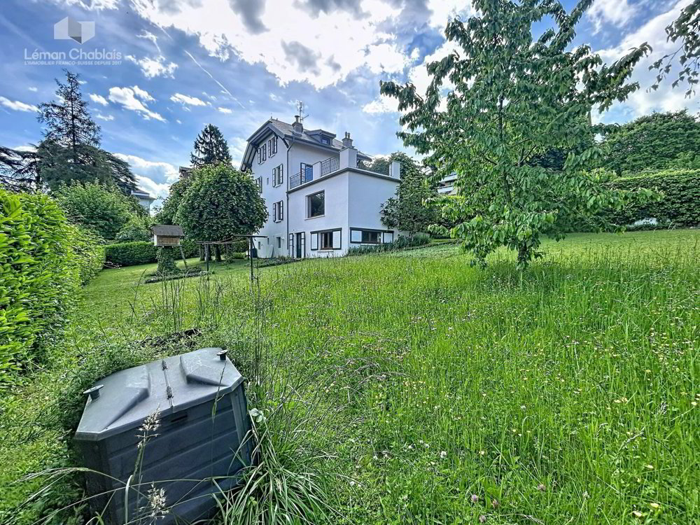 Maison 10 pièces à acheter à Les Marécottes - image 1/15