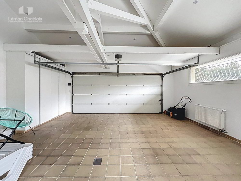 Casa di 7 locali in vendita a Les Marécottes - immagine 1/18