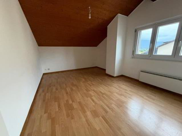 Appartamento di 5 locali in vendita a Nyon - immagine 1/13