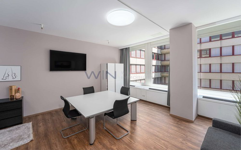 Modernisierte Bürofläche mit Tiefgaragenplatz - Mehr