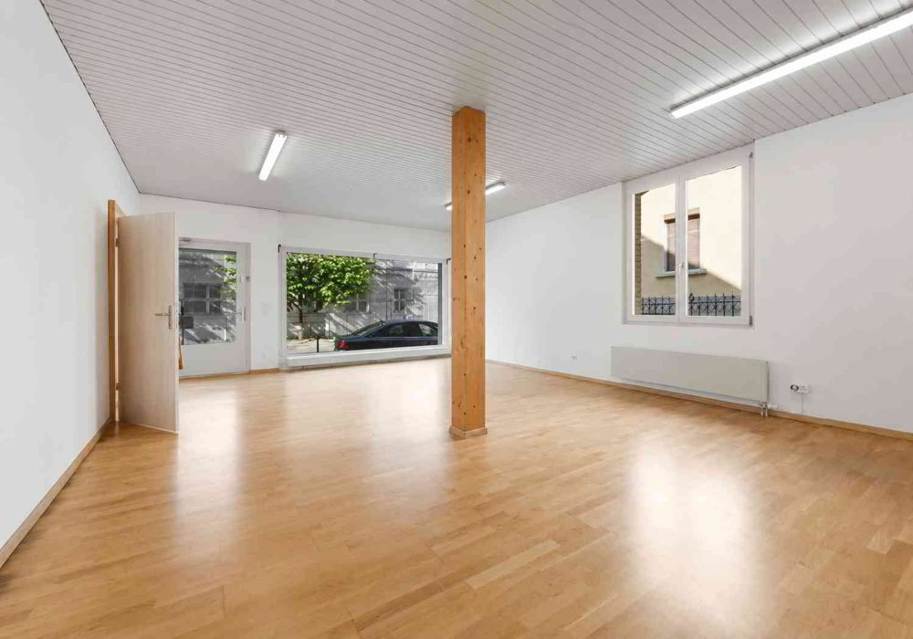 2 rooms Office & Commercial for rent in Rorschach - image 1/7