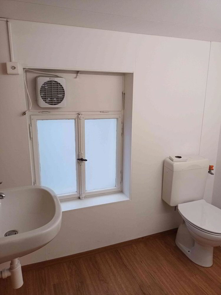 1 rooms Office & Commercial for rent in Herisau - image 1/11