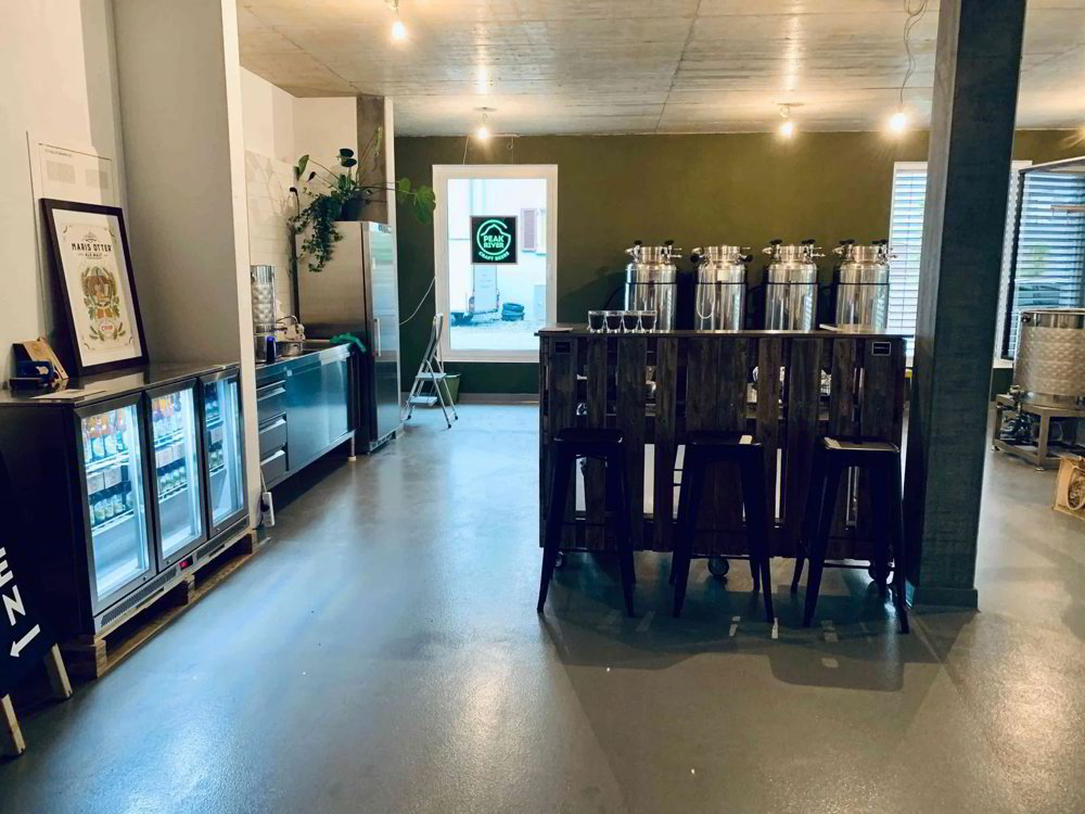 2 rooms Office & Commercial for rent in Mels - image 1/2