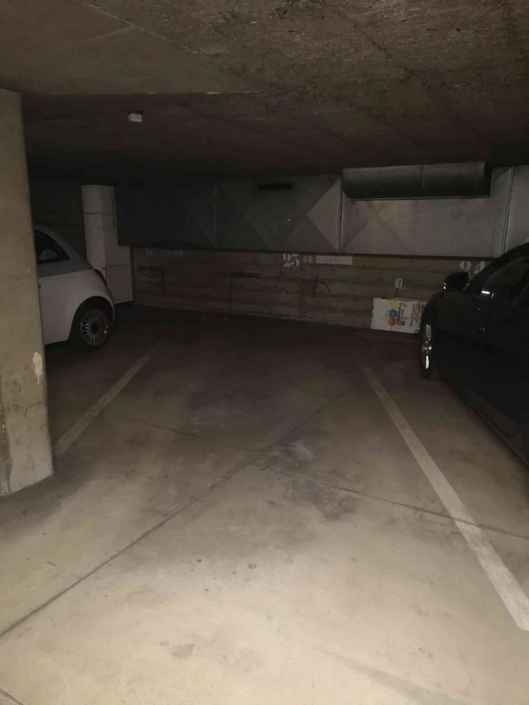 Parcheggio, garage di null locali in affitto a Genf - immagine 1/4