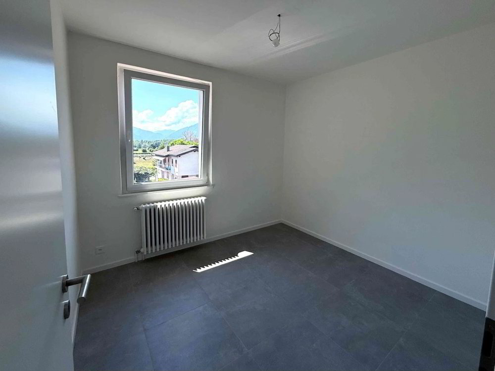 4.5 Zimmer Wohnung zu vermieten in Quartino - Bild 1/5