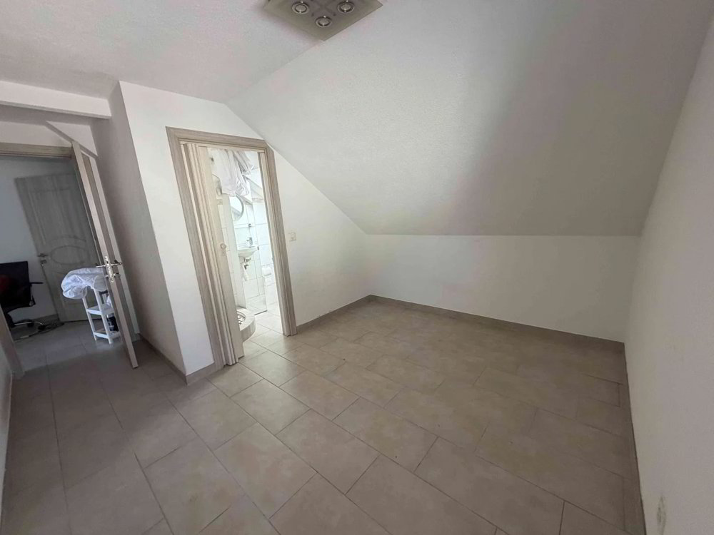 5.5 Zimmer Wohnung zu vermieten in Oensingen - Bild 1/10