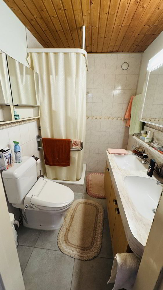 5.5 rooms House to buy in Aesch BL - image 1/10