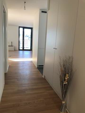 4.5 rooms Apartment for rent in La Chaux-de-Fonds - image 1/12