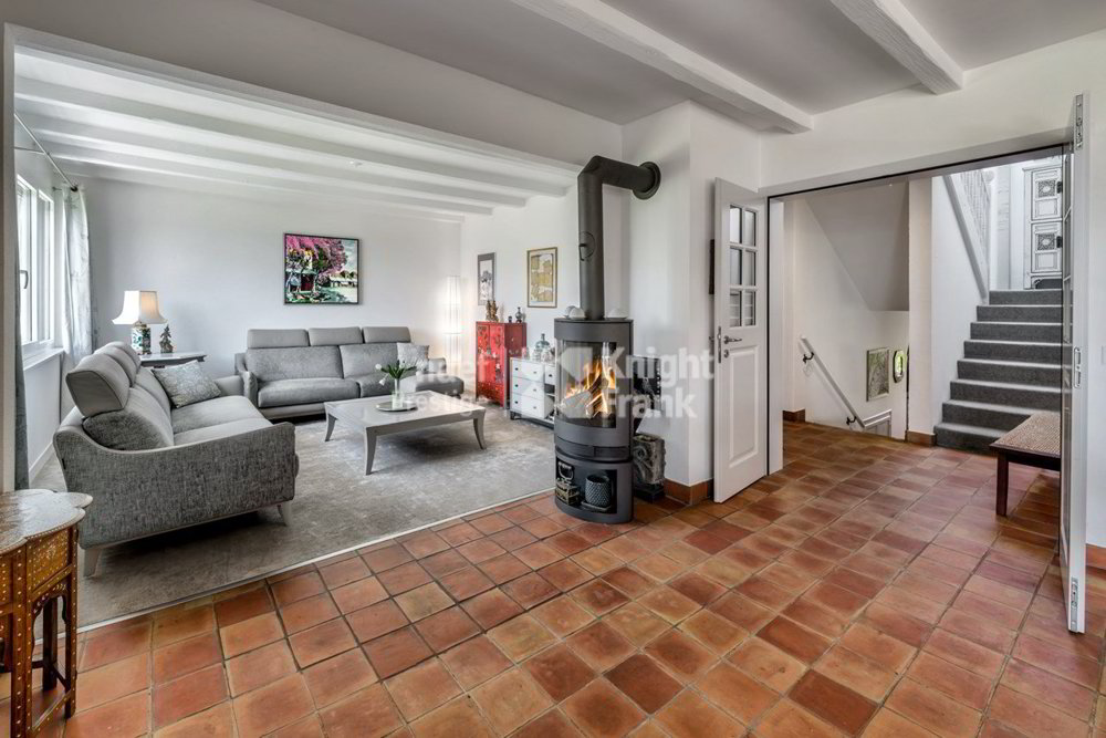 8 rooms House to buy in St-Légier-La Chiésaz - image 1/11