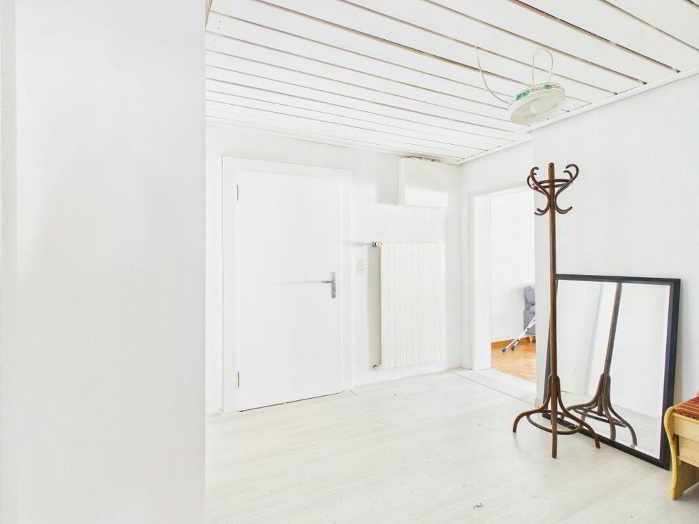 5 rooms Apartment to buy in Eglisau - image 1/9