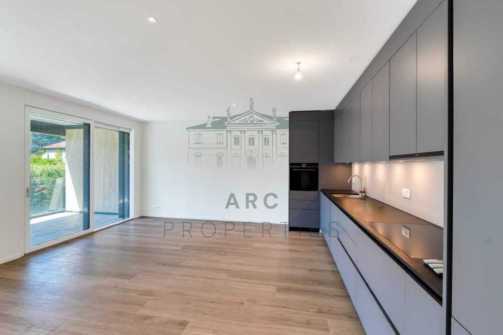 3 rooms Apartment to buy in Chêne-Bougeries - image 1/2