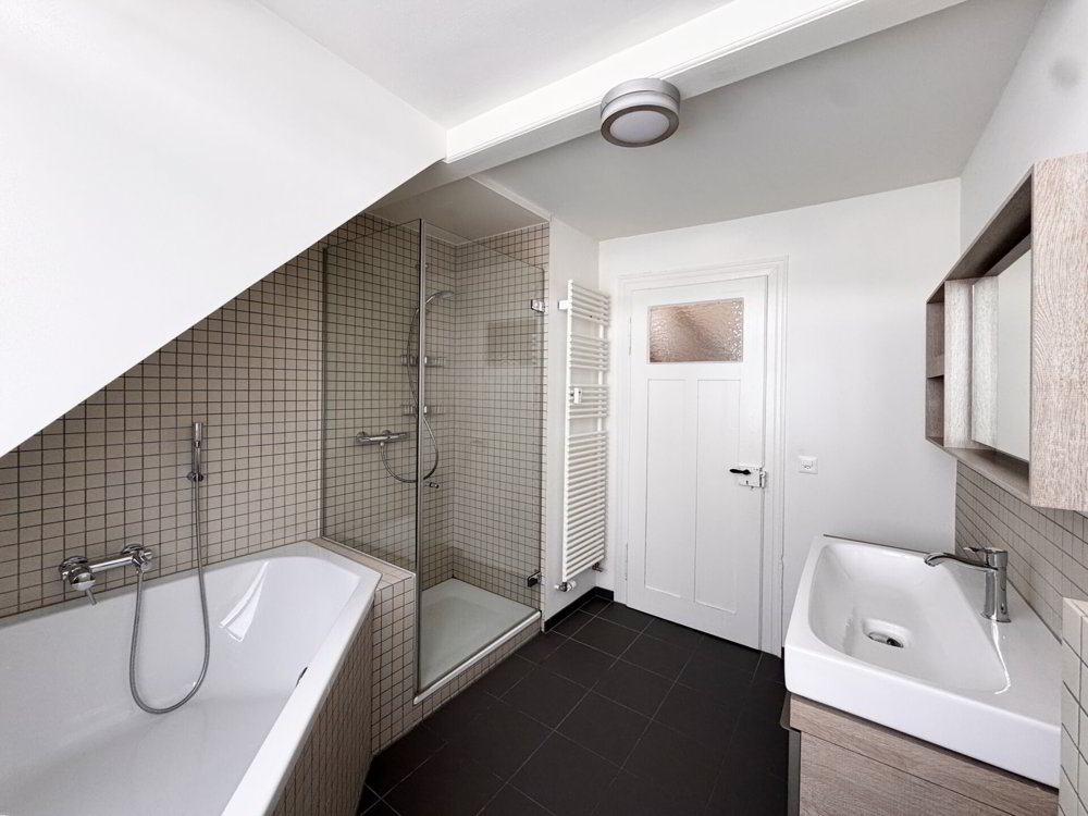 5 rooms Apartment for rent in St. Gallen - image 1/17