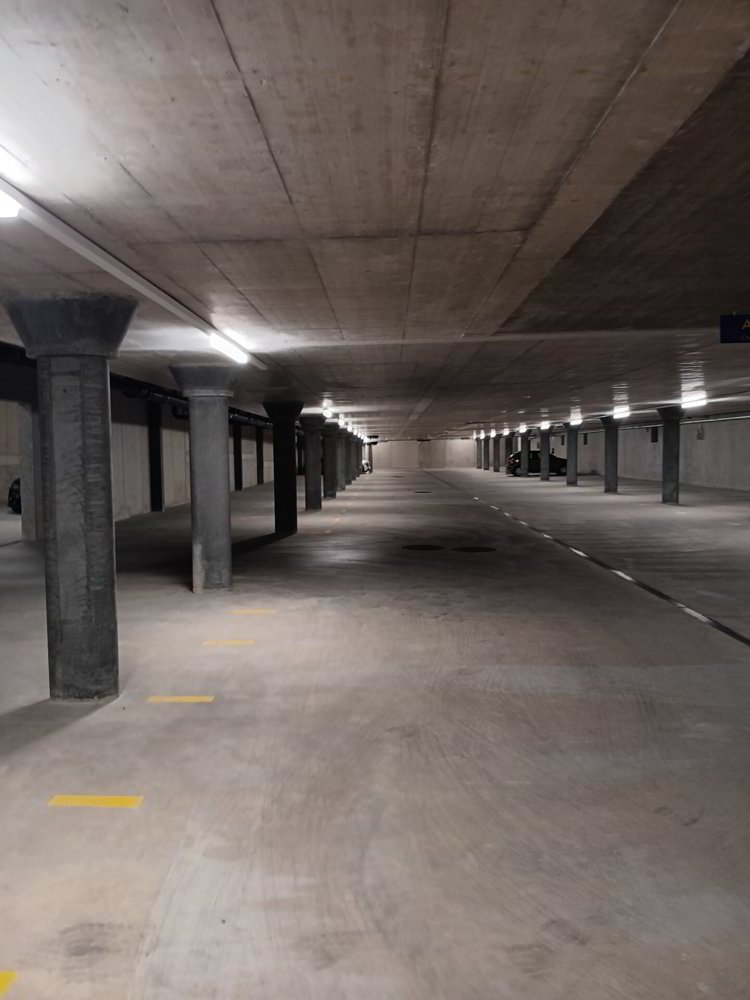 Zu vermieten : neue Einstellhallenplätze in Avenches - Ansicht 2