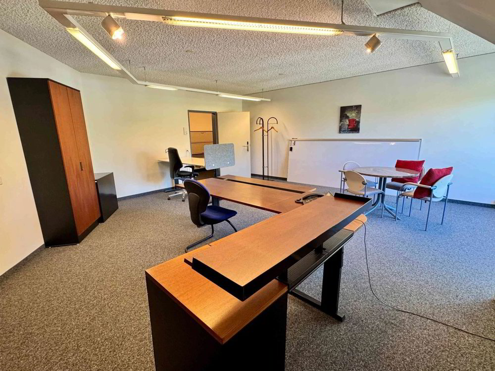 1 rooms Office & Commercial for rent in Bottighofen - image 1/11