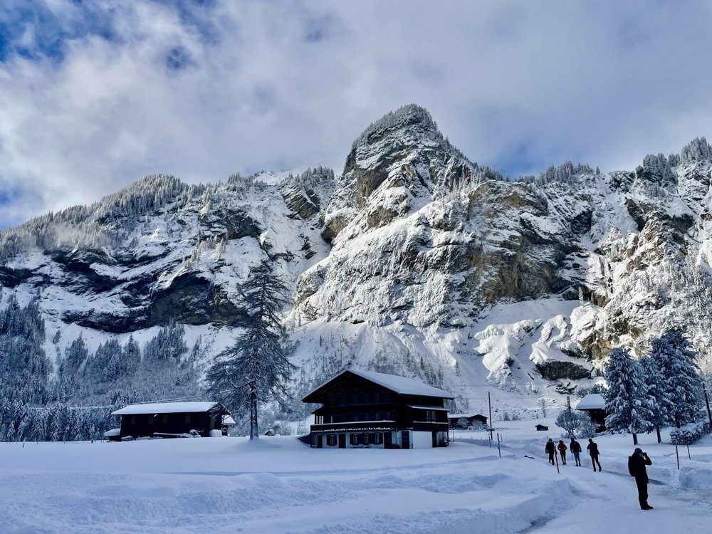 2 rooms Apartment for rent in Kandersteg - image 1/13