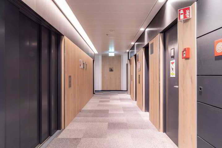 null rooms Office & Commercial for rent in Petit-Lancy - image 1/11