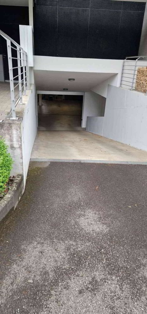 null rooms Car park, garage for rent in Untersiggenthal - image 1/4