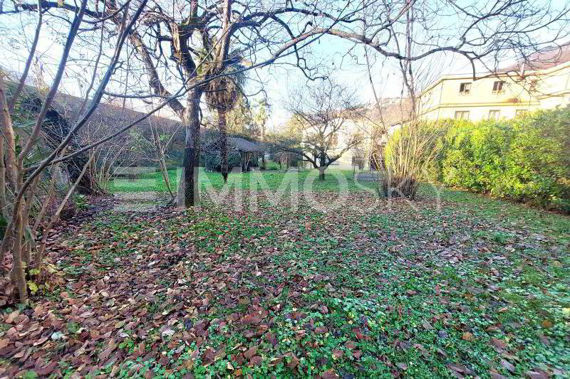 6 rooms House to buy in Melano - image 1/5