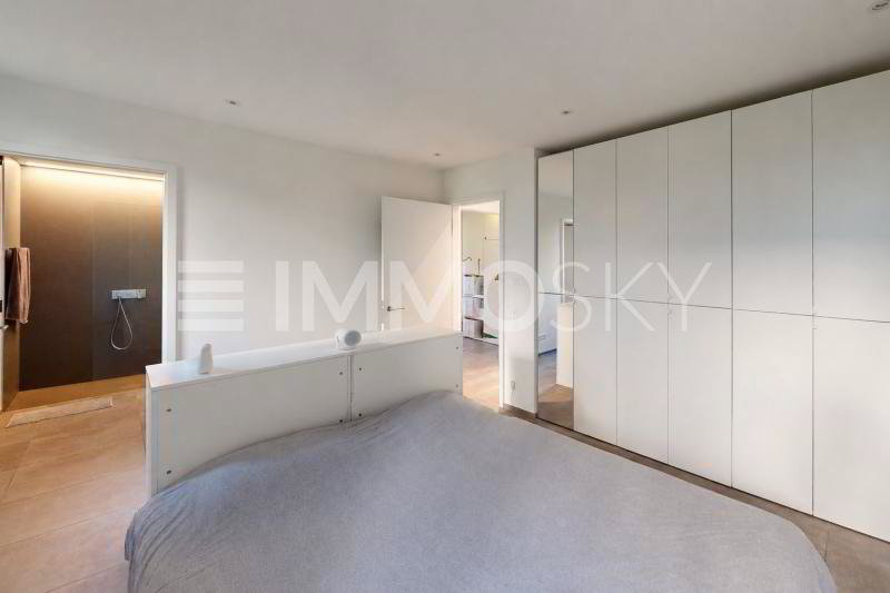 4 rooms Apartment to buy in Gordola - image 1/5
