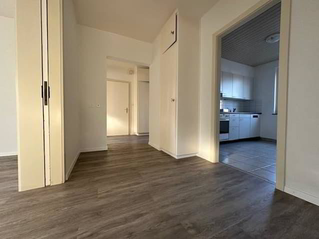 4 Zimmer Wohnung zu vermieten in Courrendlin - Bild 1/13