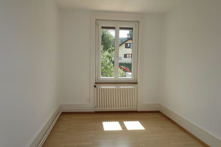 7.5 rooms House to buy in Tramelan - image 1/13