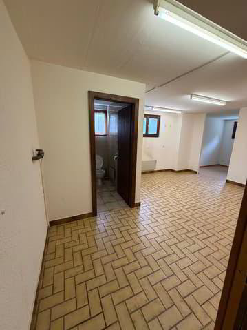 Bureau de 2.5 pièces à Saint-Maurice - Accessible et bien situé - Ansicht 3