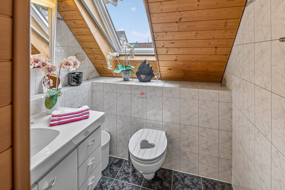 4 rooms Apartment to buy in Volketswil - image 1/13